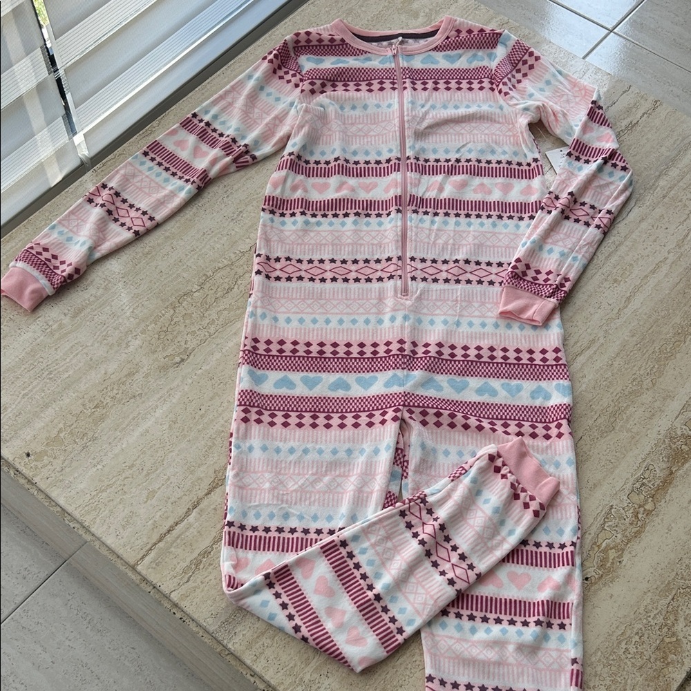NEW ๐ Soft Cozy Pink Patterned Kids Sleeper 10-12 years - Picture 1 of 2